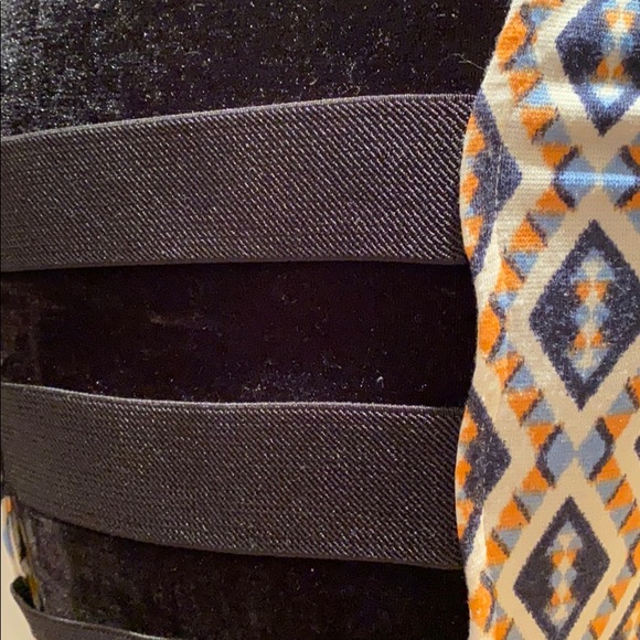 Crop Top with stretch Back - Picture 5 of 5